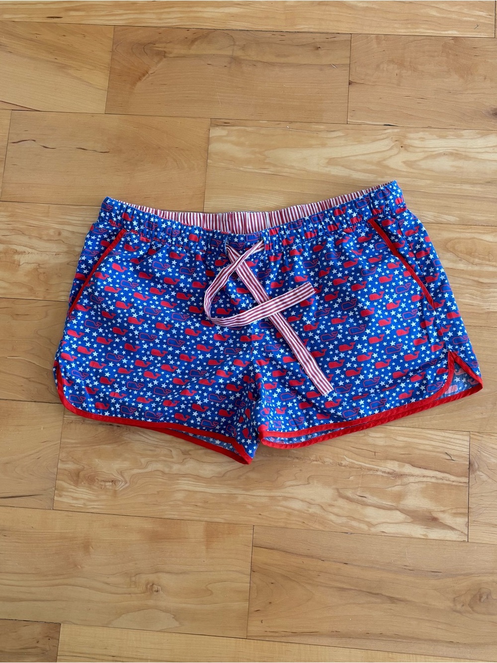 Vinyard Vines Whales and  Stars Print Lounge Shorts 🐳⭐️